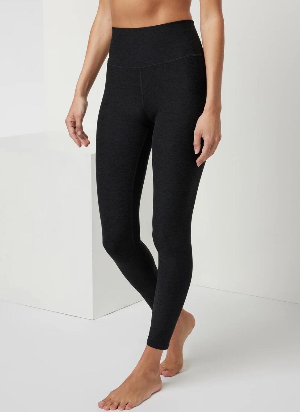 Vuori Clean Elevation 7/8 Leggings in Black Heather Size Small